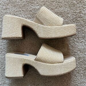 Steve Madden Women's Tan Woven Mules